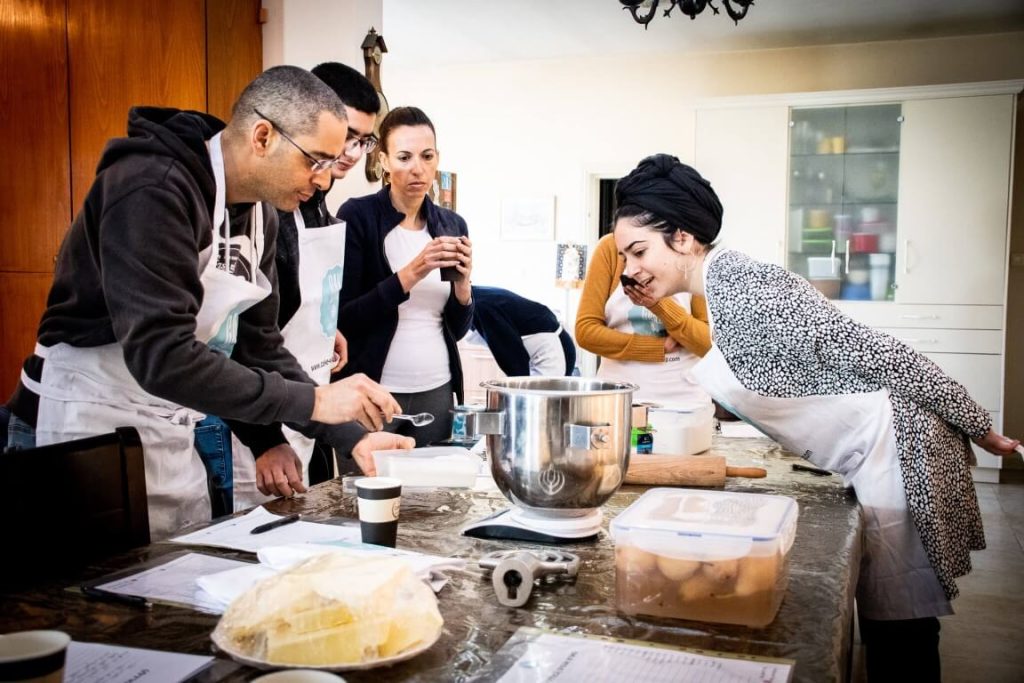 סדנאות בישול לעובדים – חוויה של שיתוף פעולה, טעמים והנאה
